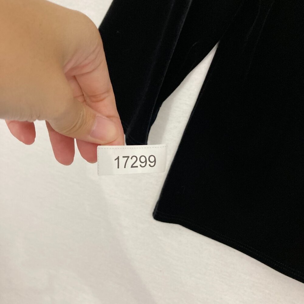 NWT Vintage Max Studio V Neck Velvet Stretch Whimsigoth Y2K Top Large - Picture 8 of 8